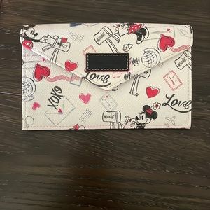 NWT limited edition Dooney and Bourke valentines Disney envelope wallet! 😍💕